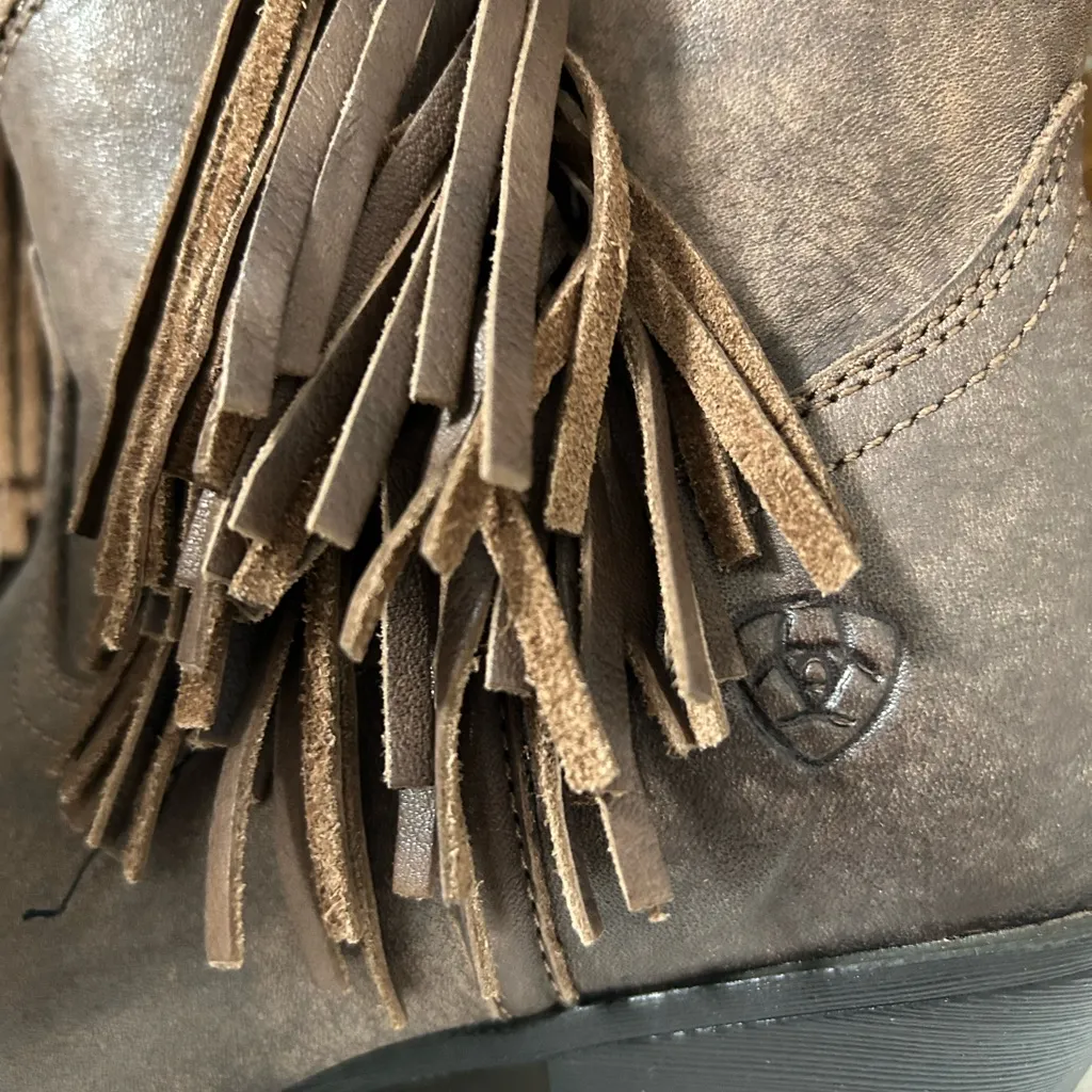 Ariat Distressed Brown Fringe Ankle Booties NWOT - Image 2