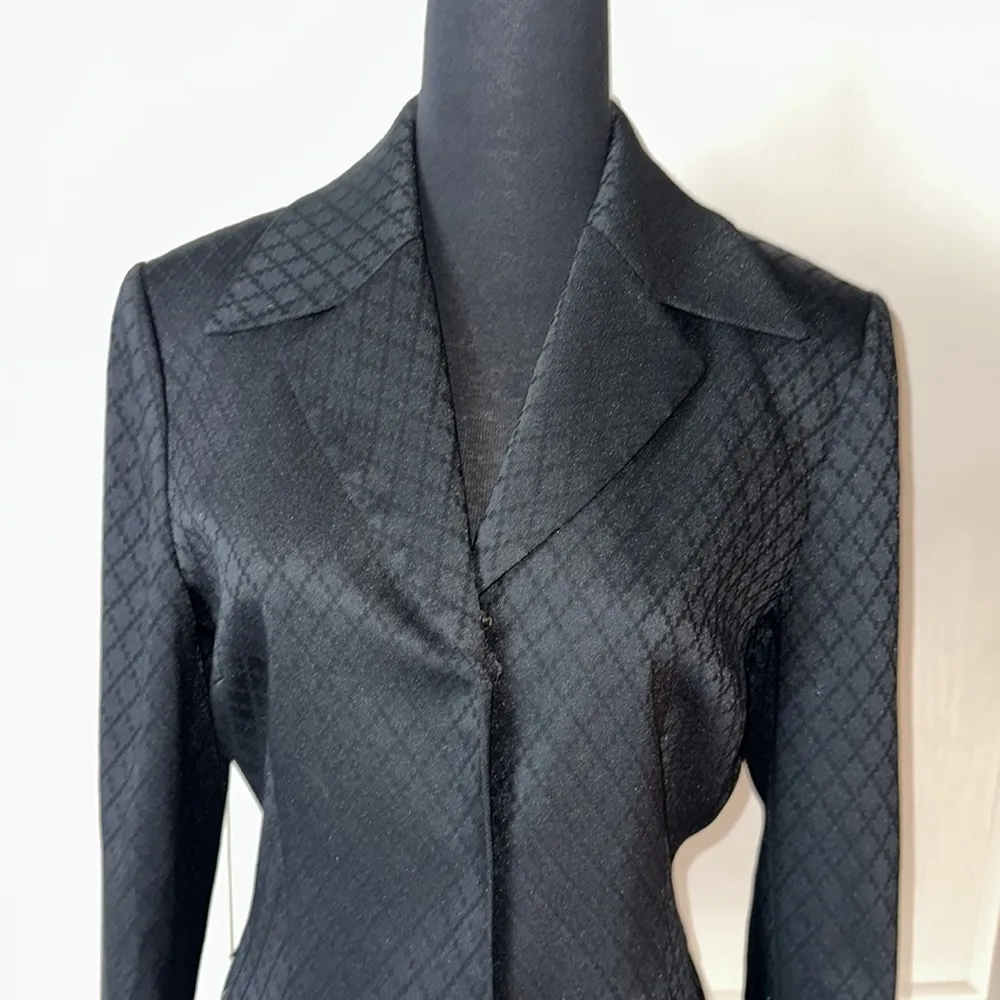 TAHARI BLACK SUBTLE DIAMOND PRINT BUSINESS WORK BLAZER Size 6 - Image 3