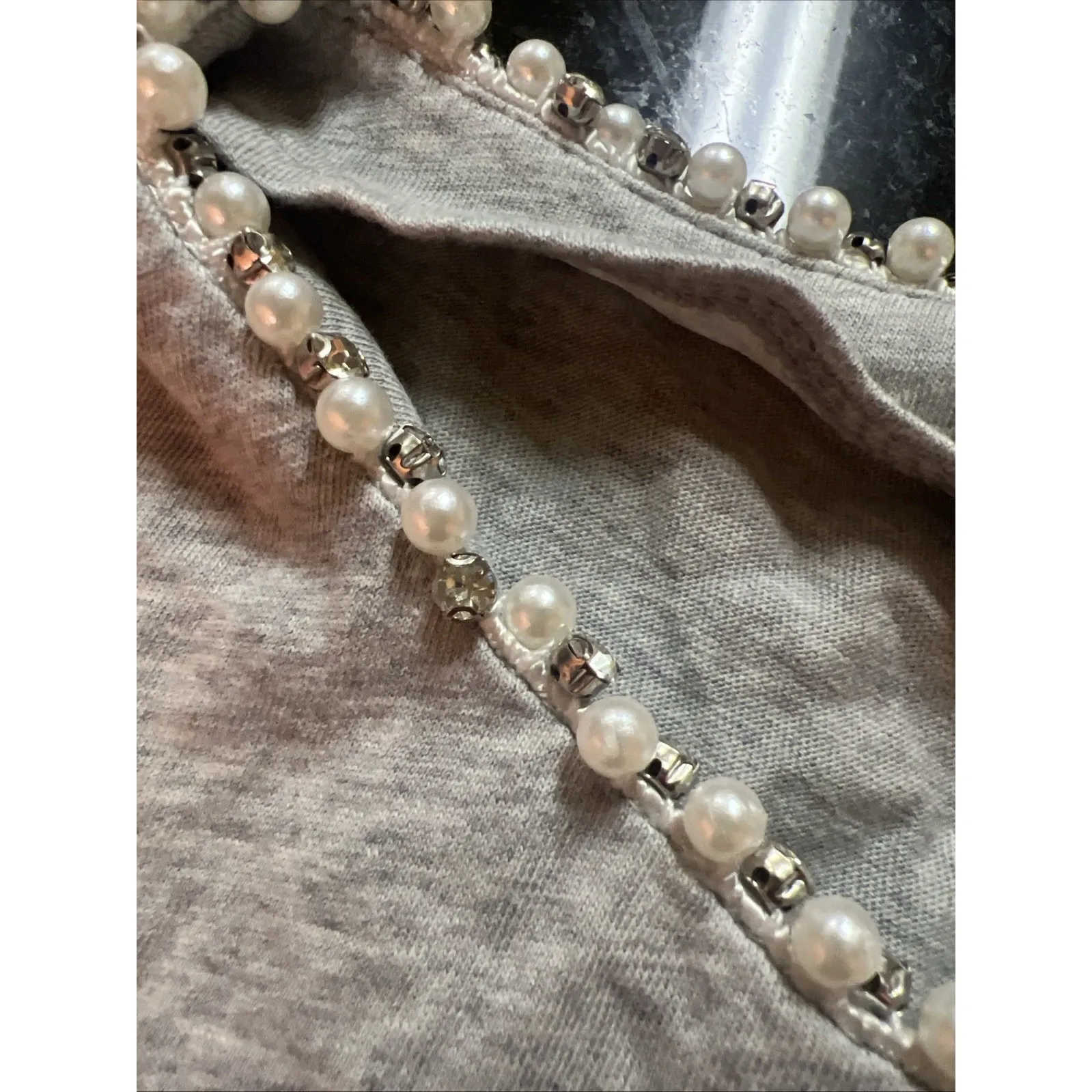 J. Crew Gray Tee Embellished Neckline Pearls‎ Bling Sz Sm T - Image 7