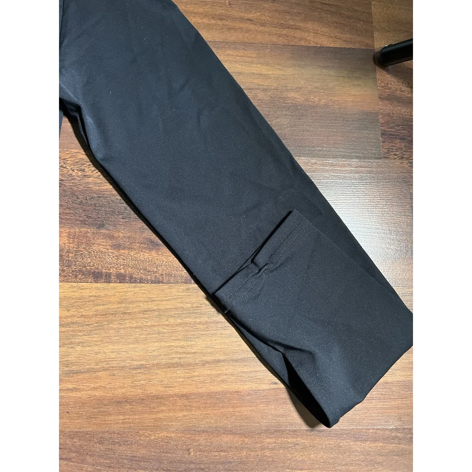 Gymshark Wrap Long Sleeve Crop Top Black Size Small Women's Activewear Yoga Top - Image 5