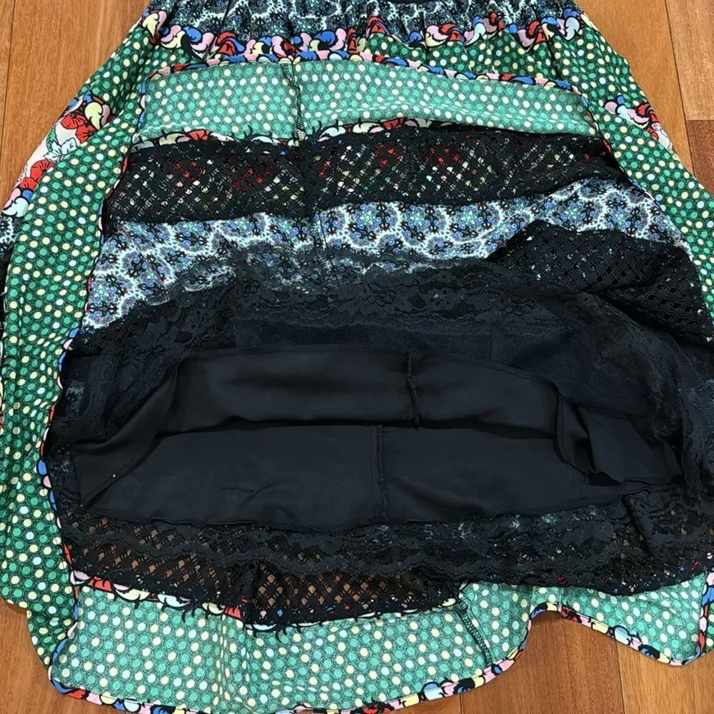 Disney's Alice In Wonderland Through the Looking Glass Skirt Tiered Lace M - Image 4