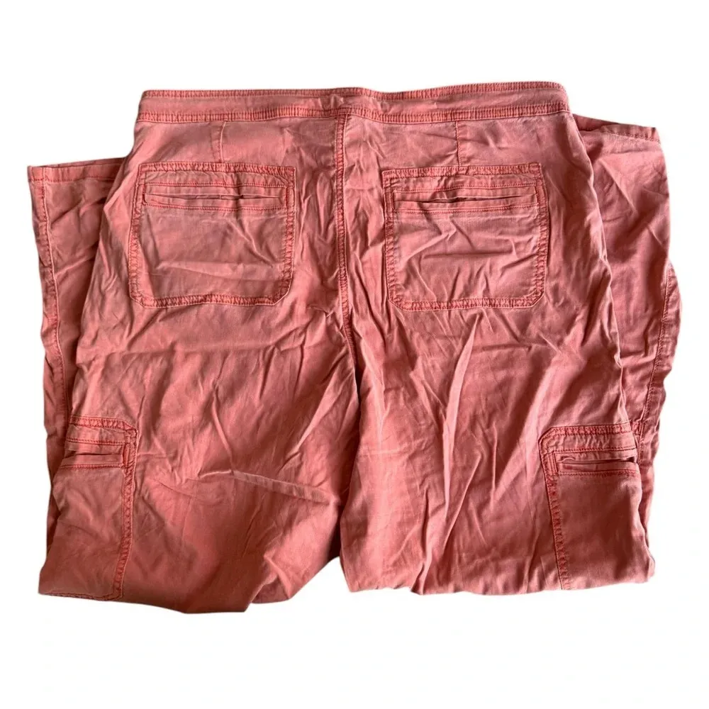 American Eagle Baggy White Leg Cargo Size Super High Rise 18 Regular - Image 5