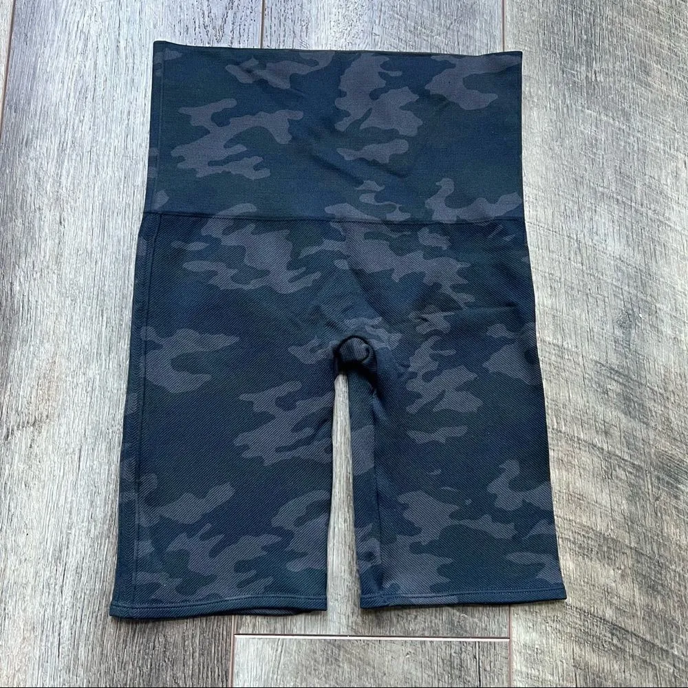 Spanx Grey Black Look at Me Now Camo High Waisted Biker Shorts Shape Wear XS - Image 5