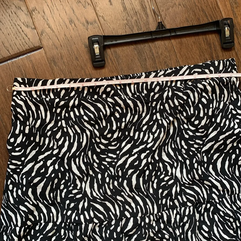 Nine West Long Skirt ~ Size XL - Image 10