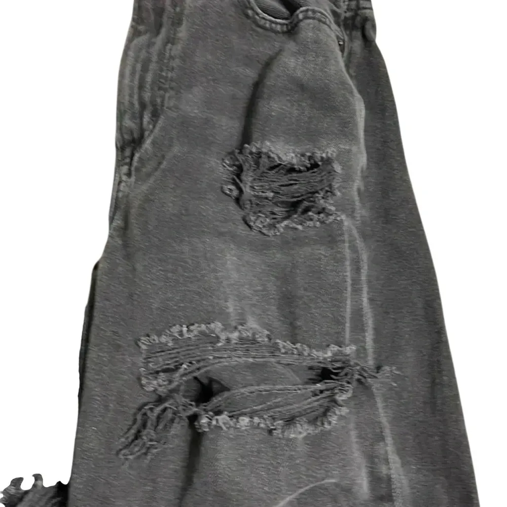 American Eagle Relaxed Mom Jeans - Image 7