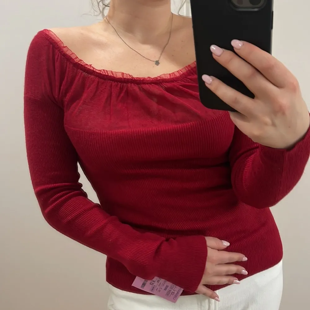 Necessary Objects *NWT*  Scoop Neck Red Long Sleeve Sweater - Image 4