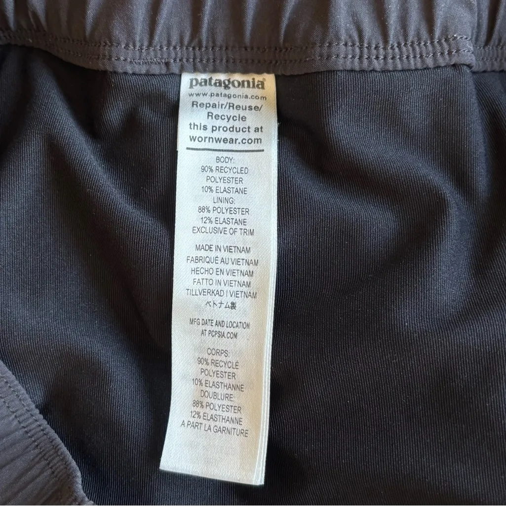 Patagoina Women's Fleetwith Skort Black Active Wear Athleisure Outdoor Skirt - Image 9