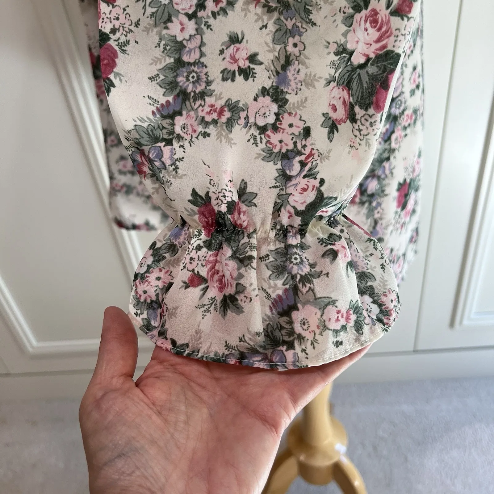 Vtg Pink &‎ Green Roses Floral Blouse Ruffle Shoulder Pads Romantic 80's Size L - Image 6