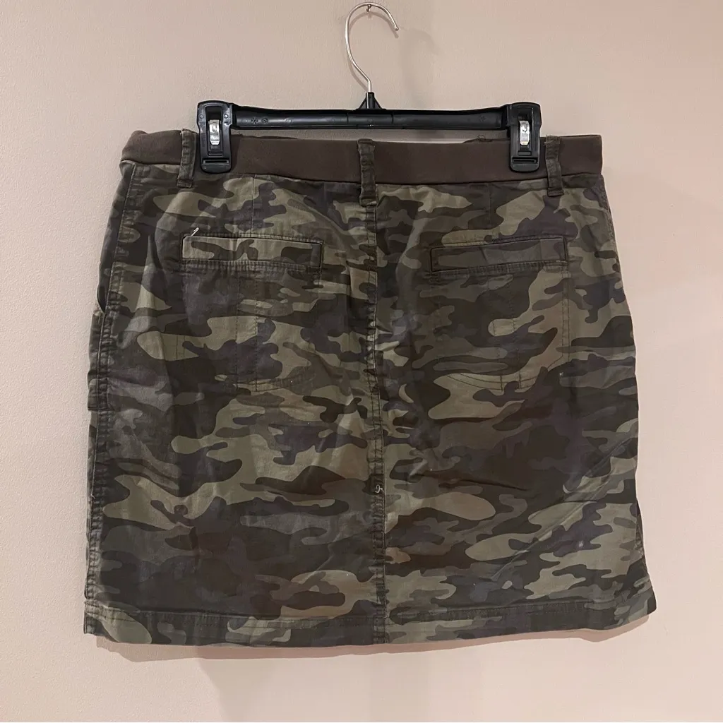 Lee  Riders Midrise Green Camo Skort - Image 3