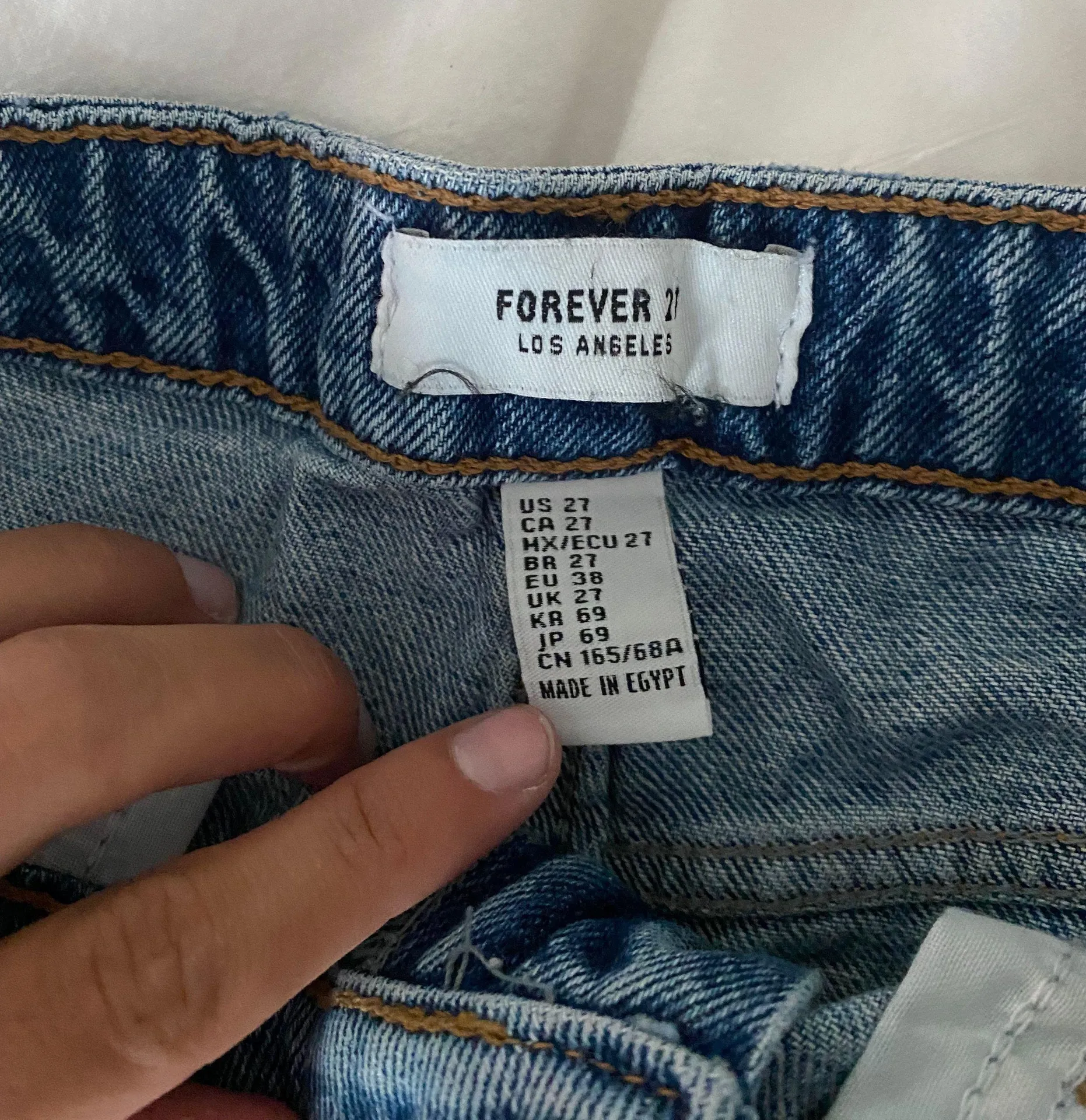 Distressed Jean Shorts with red stripe - Image 4