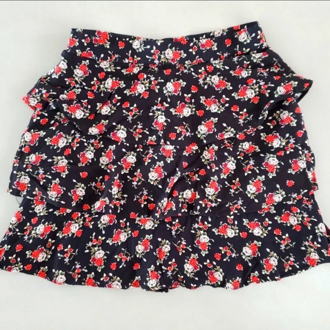 ZARA 🌺 New  Floral Tiered Skirt - Image 2