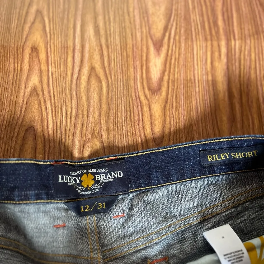 Lucky Brand Riley Stars Stripes Jean
Shorts sz 12/31 - Image 9