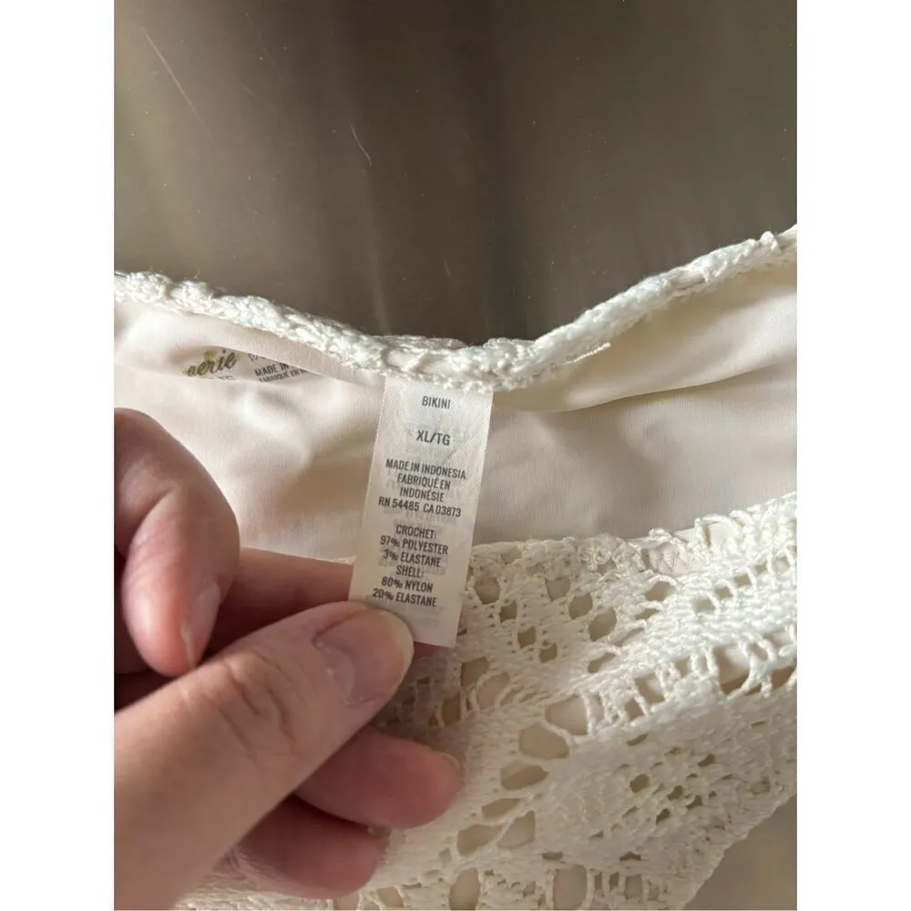 Aerie women’s crochet swim bottoms cream size XL - Image 3