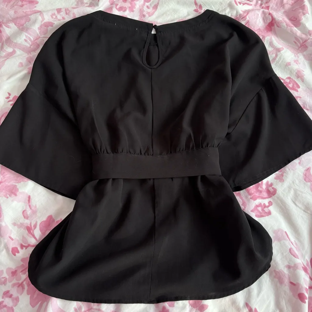 Hayden black tie front flowy top - Image 4