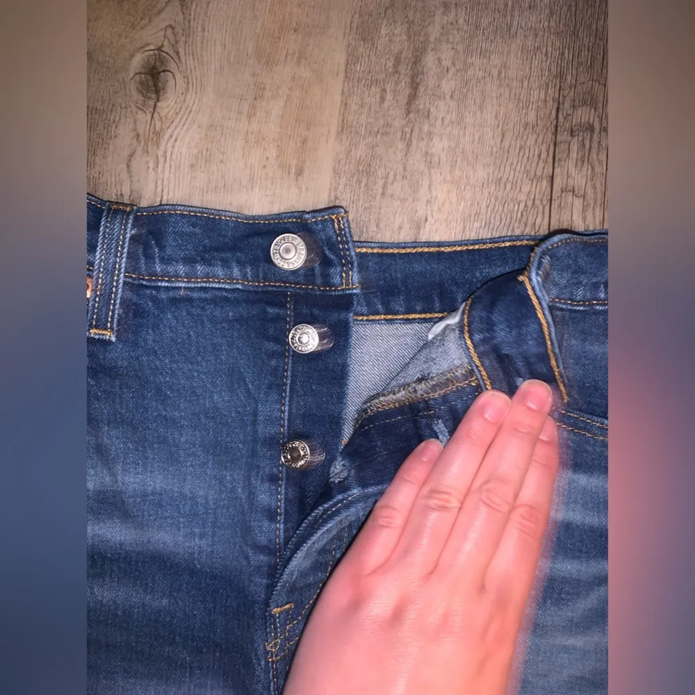 Levi 501 Denim Shorts - Image 3