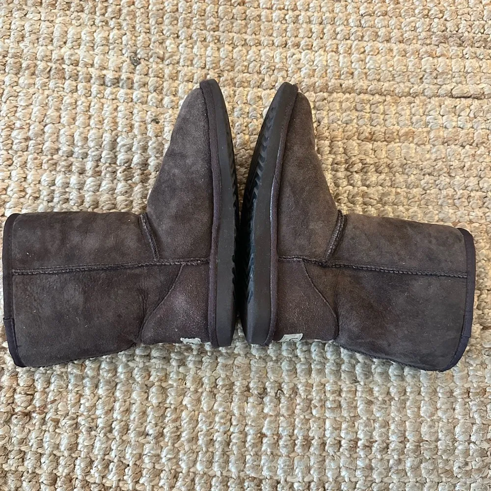 Ugg Australia Women's Classic Short  Boots Chocolate Brown Size 5 - Image 4