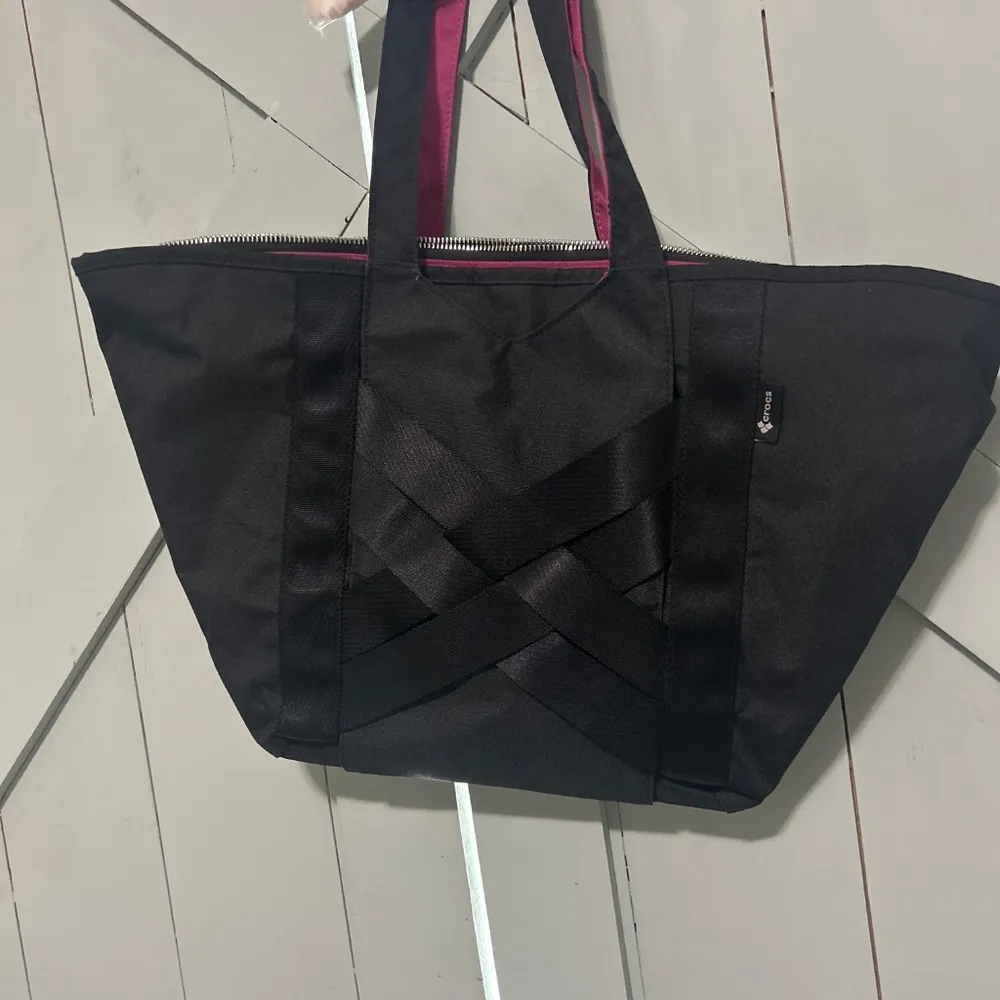 Crocs  Tote Bag - Image 4