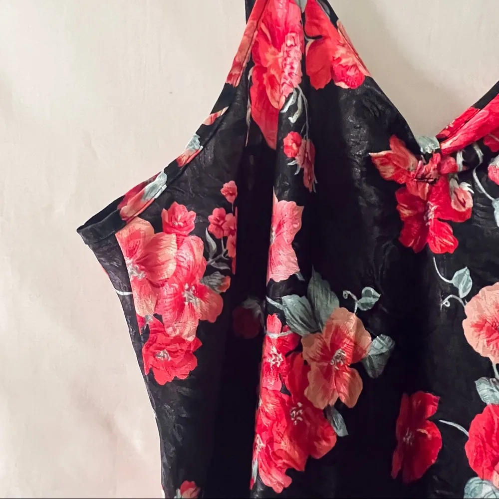 Vintage Violets & Roses Black Pink Red Floral Print Silk Slip Lingerie Satin - Image 4