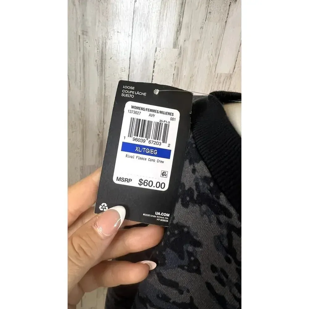 NWT Under Armour‎ Women's XL Black Camo Crewneck Fleece Loose Fitting Sweatshirt - Image 6