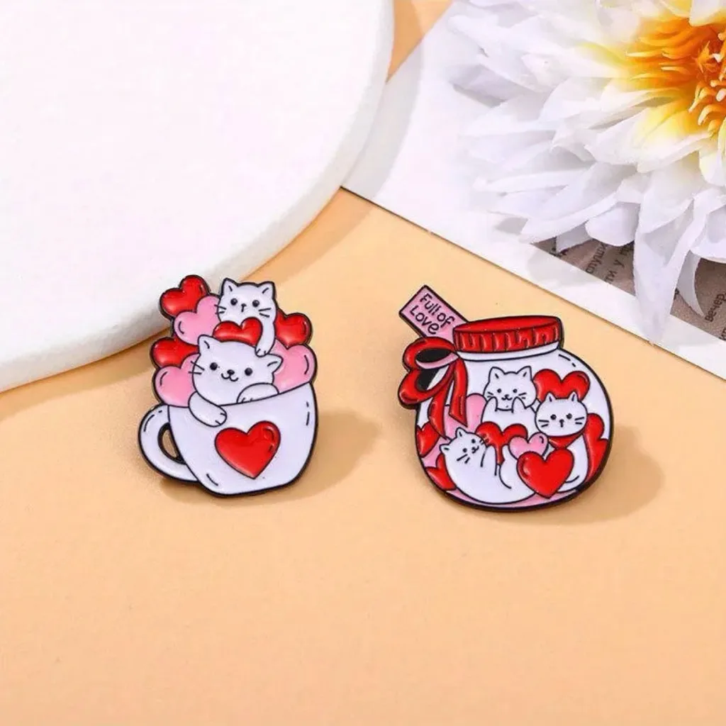 4 Pcs Red, Pink & White Color Black Cat Shape Pin Set Simple‎ Animal Theme Pin Red - Image 11