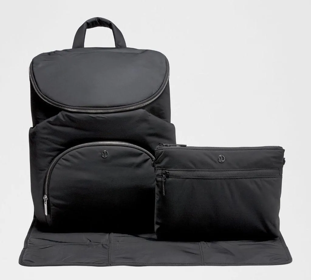 Lululemon new parent Backpack - black/trench - discontinued color combo - Image 3