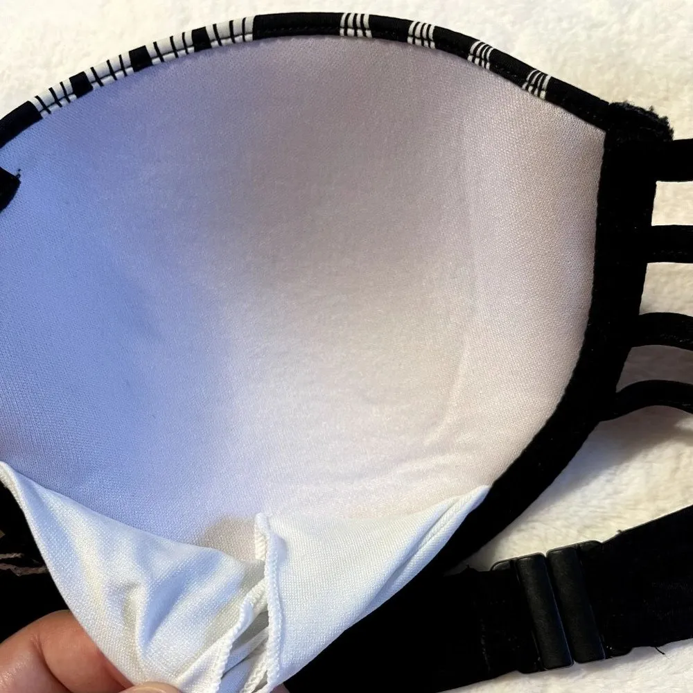 Geometric Print Bikini Top Size 12 - Image 4