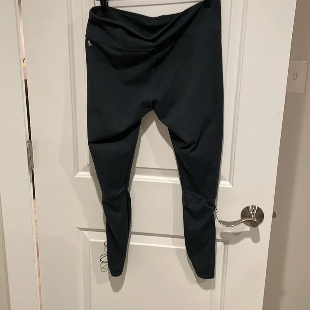 Fabletics lace up leggings dark green one size - Image 5