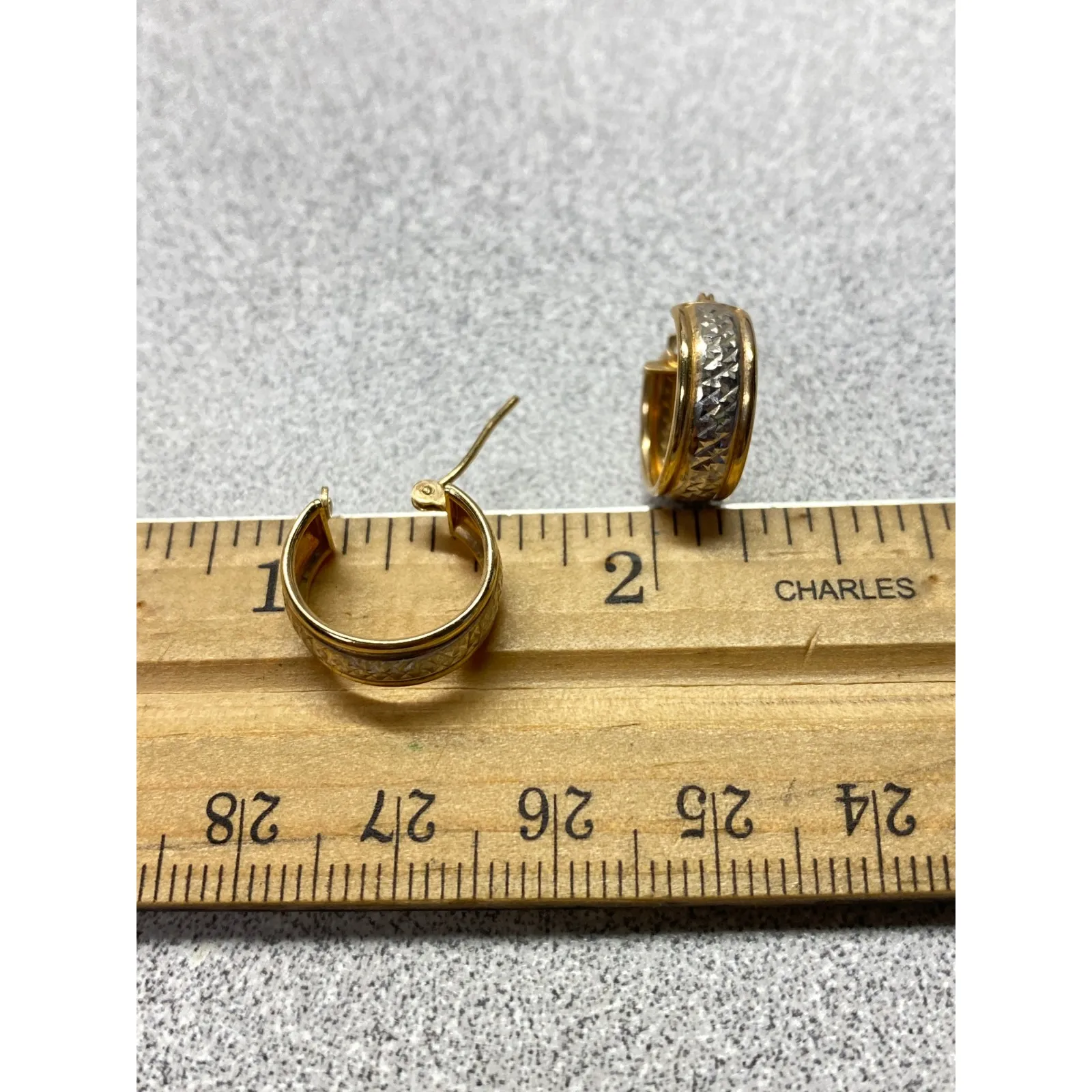 Vintage 14K Israel Two Tone Diamond Cut Hoop Earrings Elegance Feminine Gold - Image 13