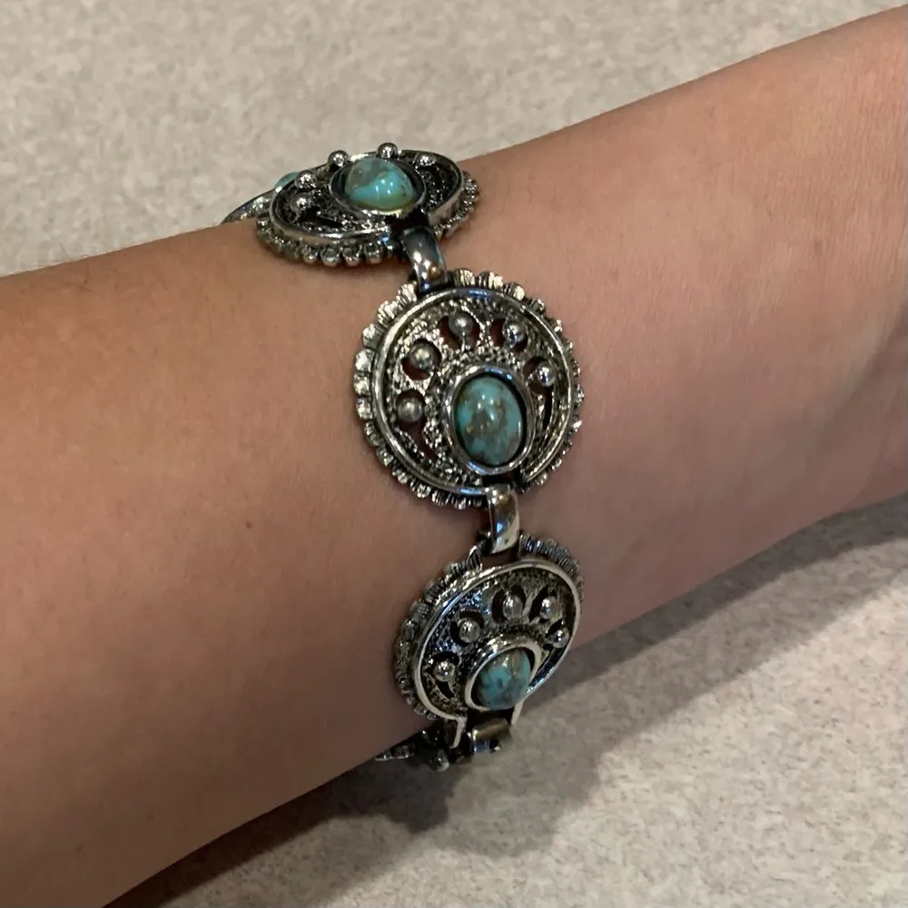 Sarah Coventry Bracelet Indian Treasure Vintage Faux Turquoise Silvertone Boho Silver - Image 2