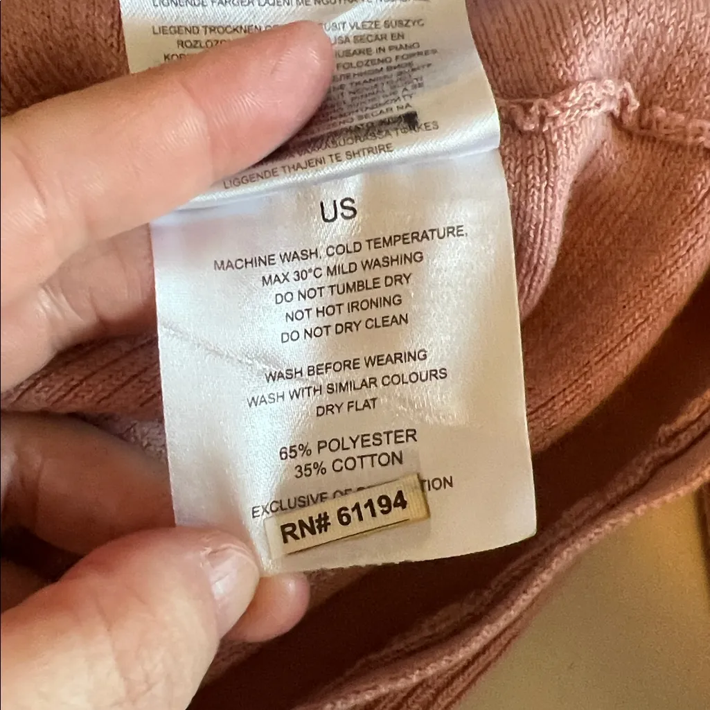 Amisa Pink Wide Neck Sweater Size Large - Image 7