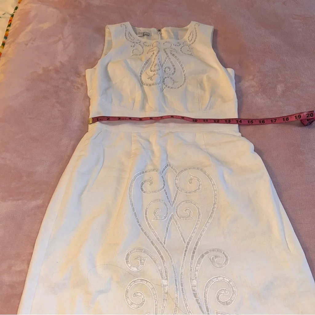 Maggy London white linen blend sleeveless dress with cutout embroidery size 2 - Image 9