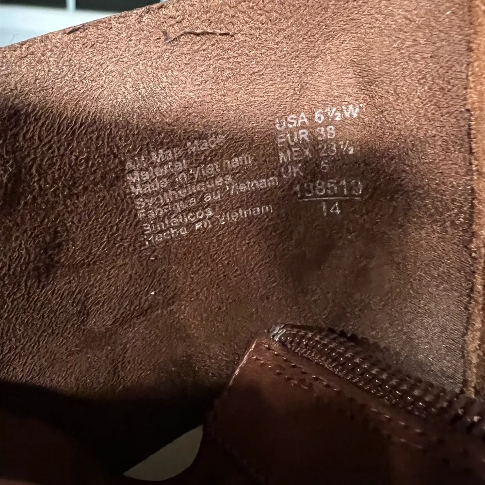 Women’s American Eagle Brown Size 6.5 Open Toe Zipper Back Wedge Sandal Heels - Image 5