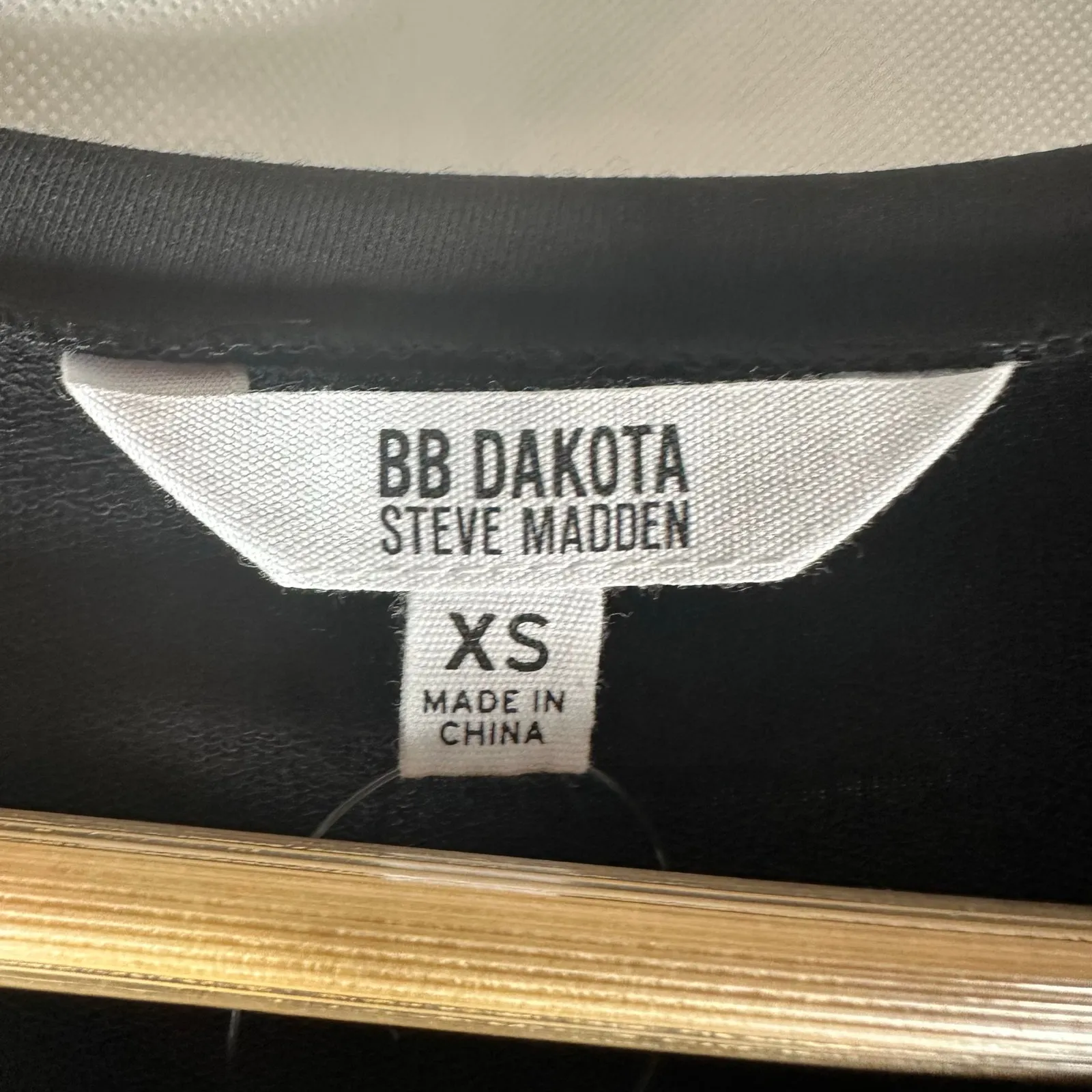 BB DAKOTA Steve Madden Maternity Dress Size XS Black Knit Belted Minimalist - Image 4