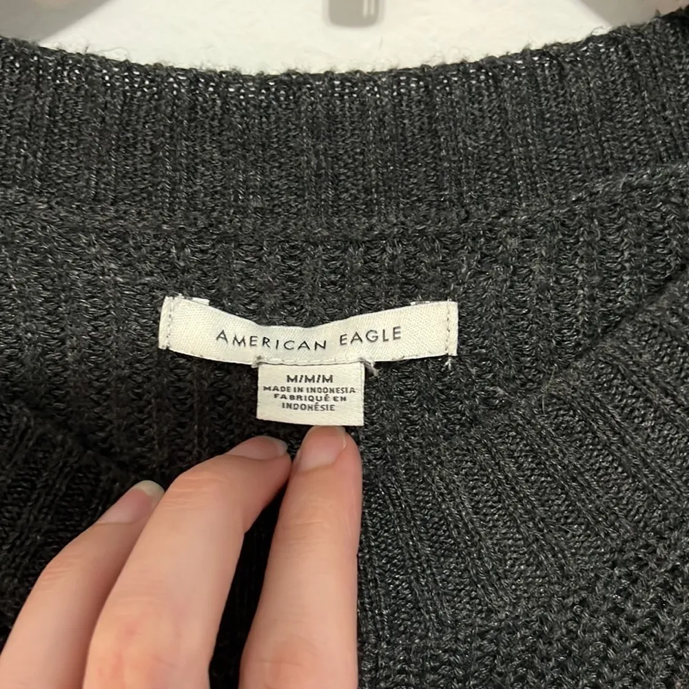 AMERICAN Eagle Sweater Grey and Pink Size Medium - Image 2