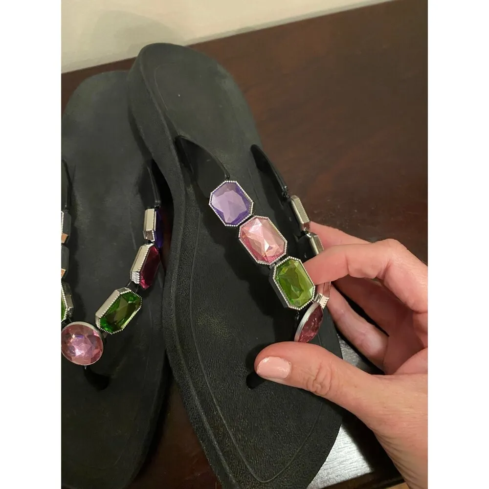 Size 9 rhinestone thong sandals - Image 3