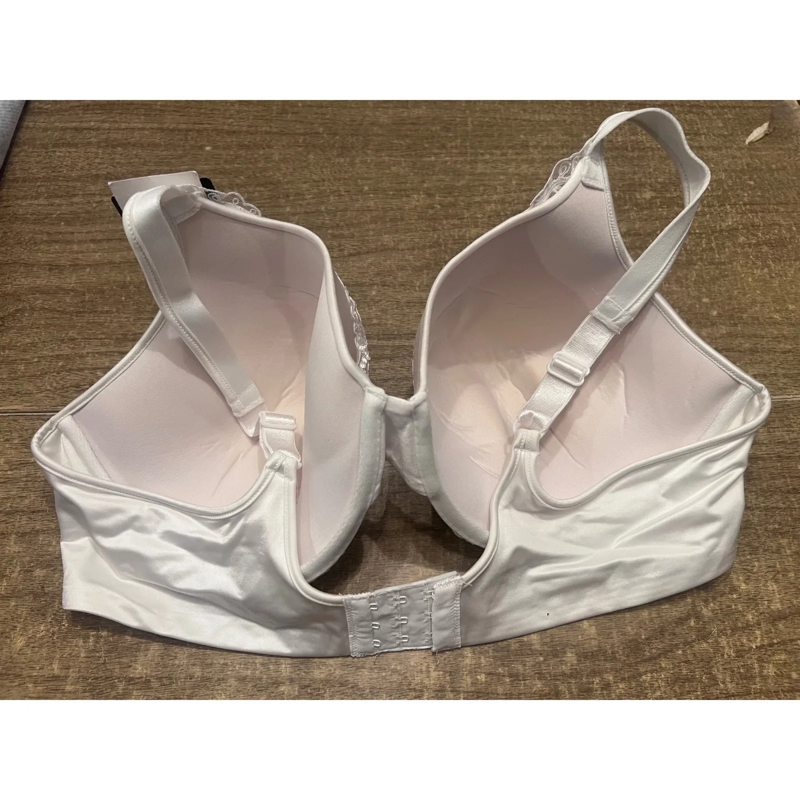 Bali Elegant U Uplift Bra White Lace Style 3468 Size 42D NWT Lightly Lined - Image 6