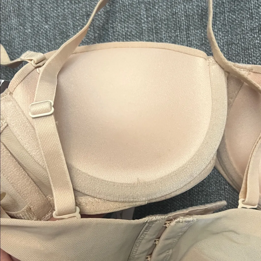 Auden Lightly lined Multiway Strapless Push Up Bra Tan NWT 32B Size undefined - Image 5