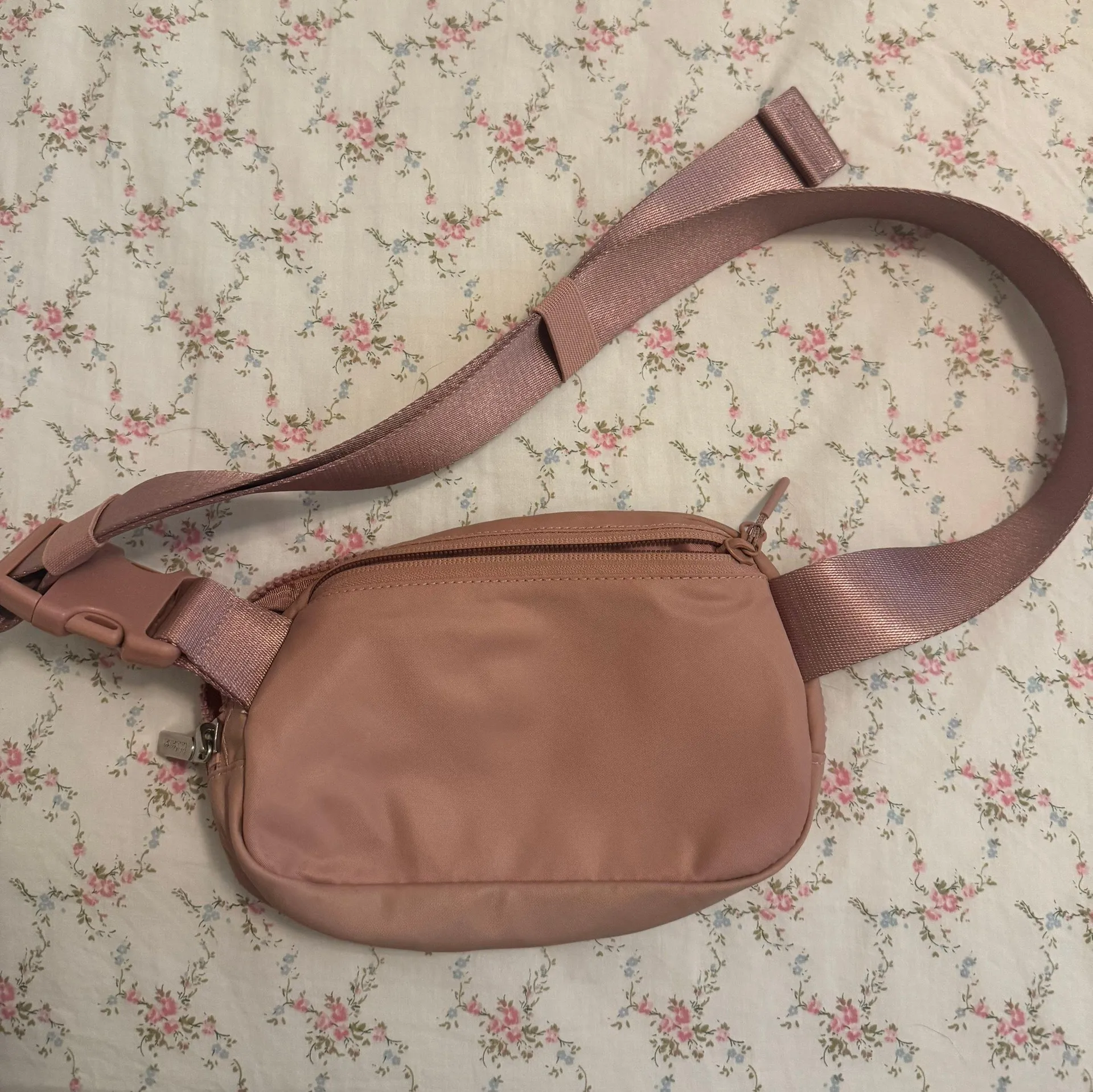 Everywhere Belt Bag - Image 3