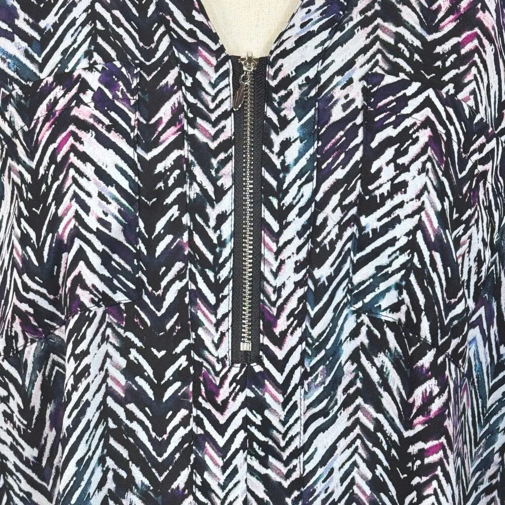 Torrid SZ 1 (1X-Large) Top Abstract Chevron Dolman Sleeves V-Neck Zipper Pockets - Image 2