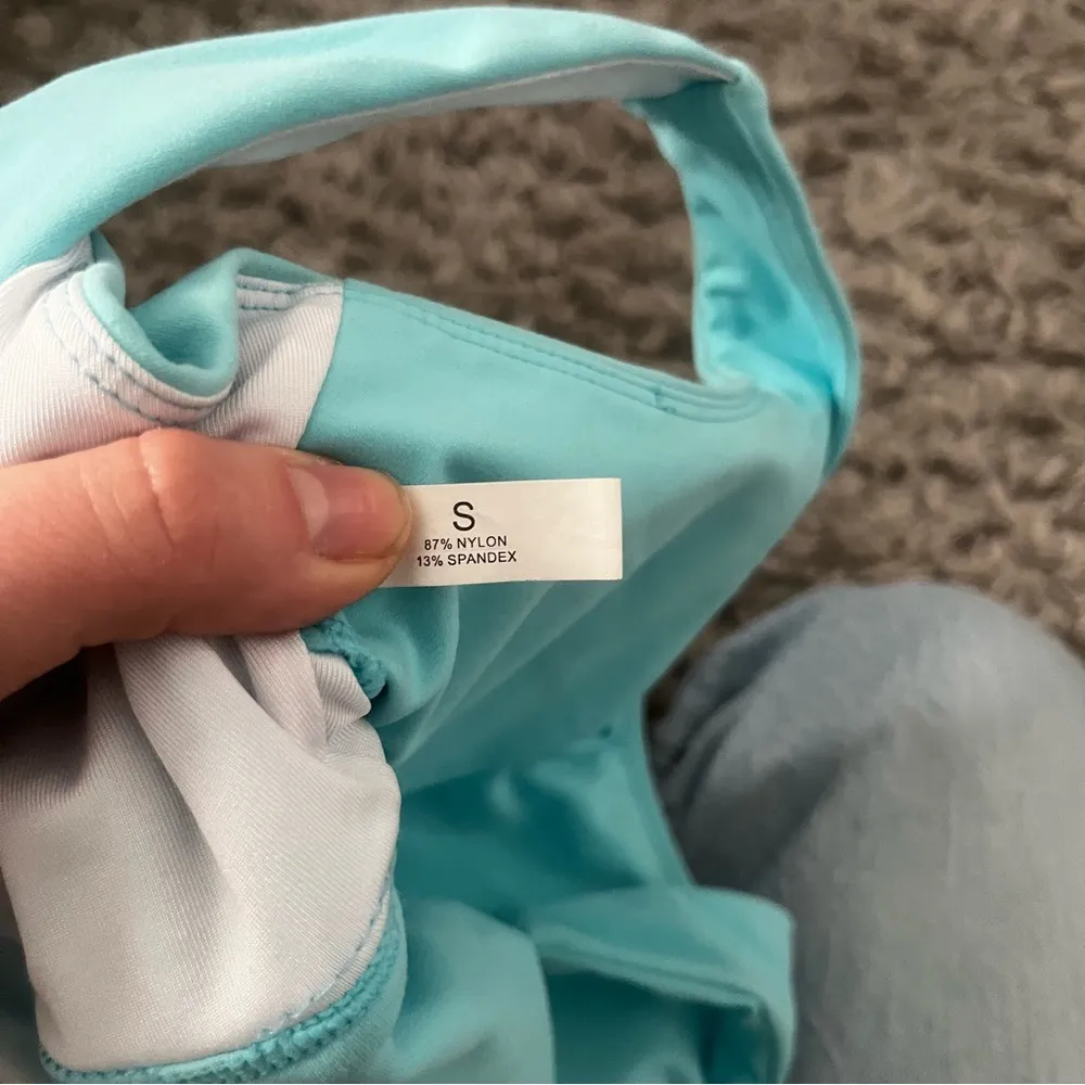 Nvgtn turquoise athletic tank size small - Image 2