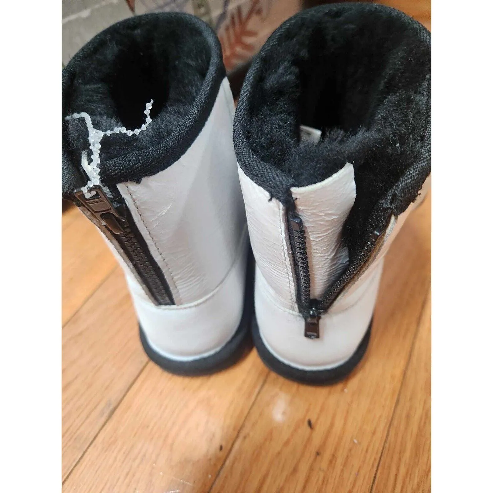 Free People EMU Stinger Mini Zip Boots Size 8W - Image 8