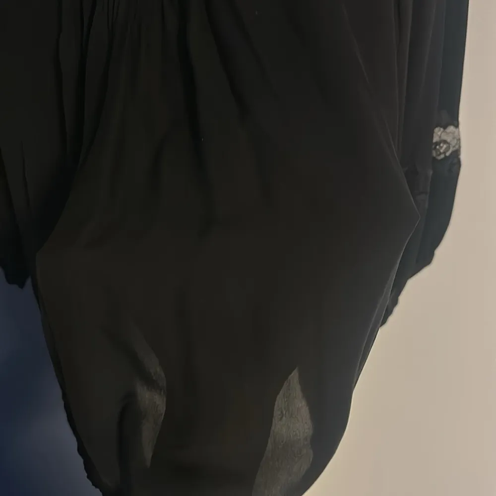 Joie black top lace front and along arm long sleeve chiffon Large $285 - Image 6