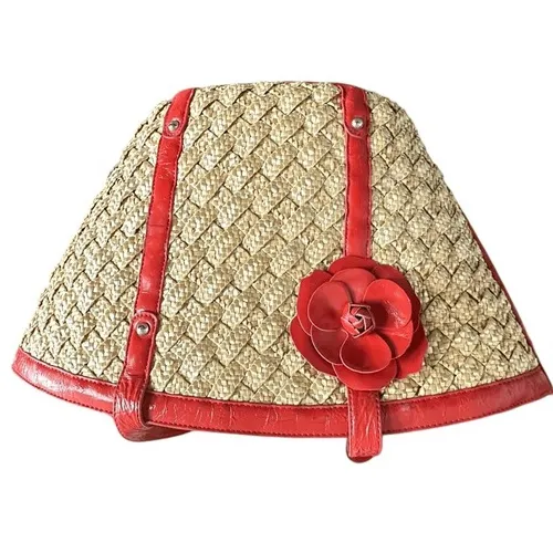 Coldwater Creek Woven Straw Tote Bag Red Leather Trim Flower Accent  Vacation - Image 2