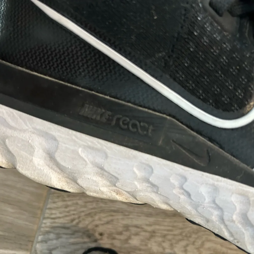 Nike React Sneakers - Image 7