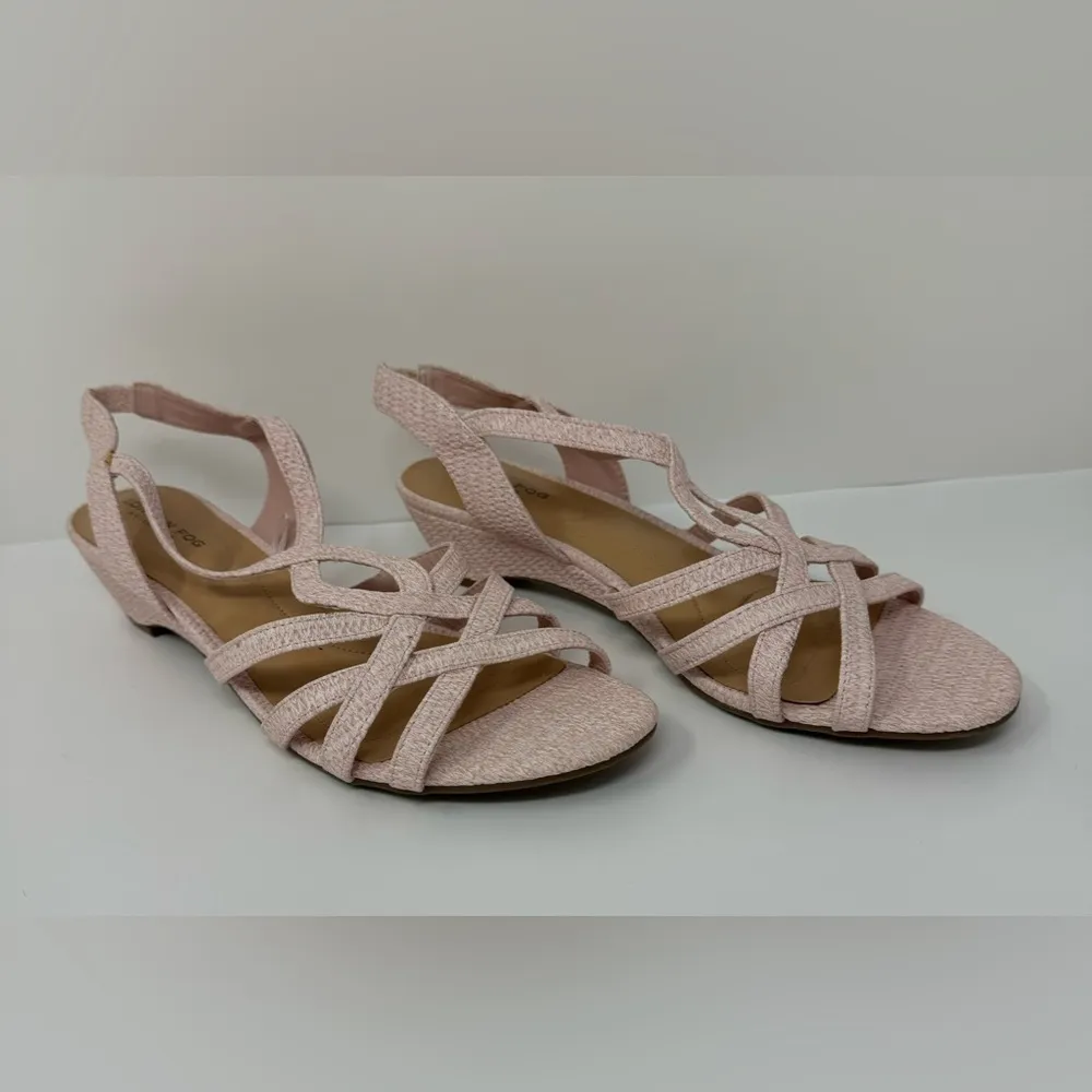London Fog Collection Carmela size 8.5 low wedge heel sandals preppy coquette - Image 3