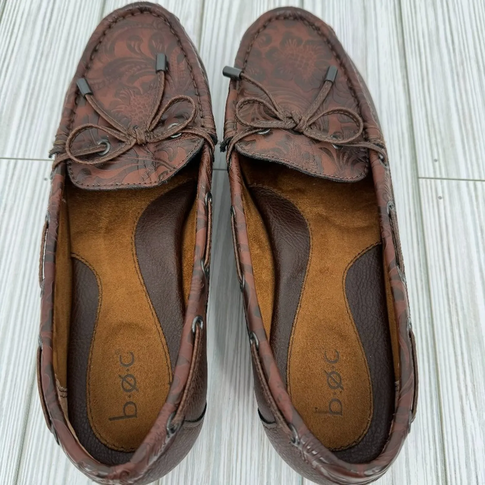 Boc Carolann shoes 7.5 brown vegan floral embossed leather slip on moccasins - Image 8