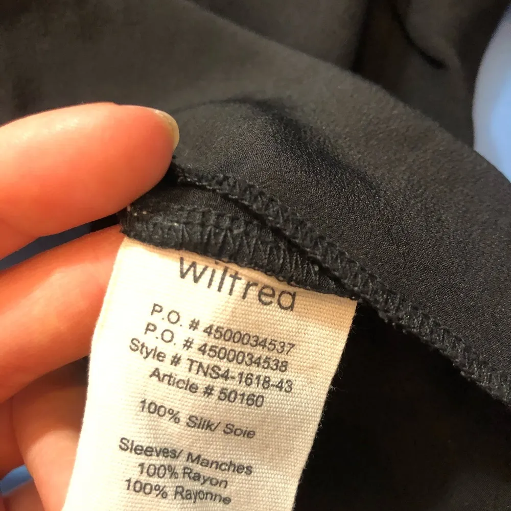 Aritzia Wilfred Silk Crop Open Back Black blouse - Image 5