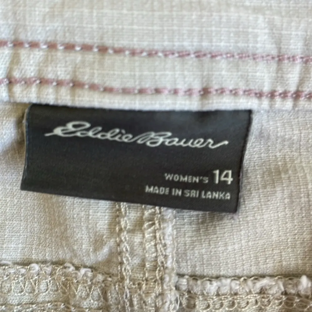 Eddie Bauer Khaki Cuffed Shorts - Image 5