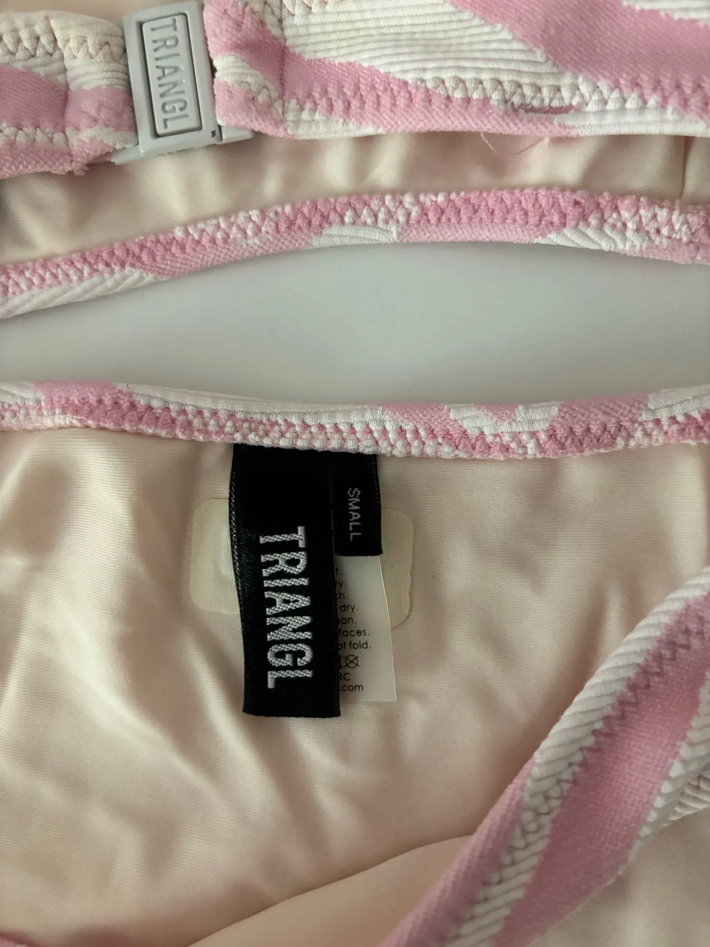 Triangl Zebra Pink Bikini Set - Image 3