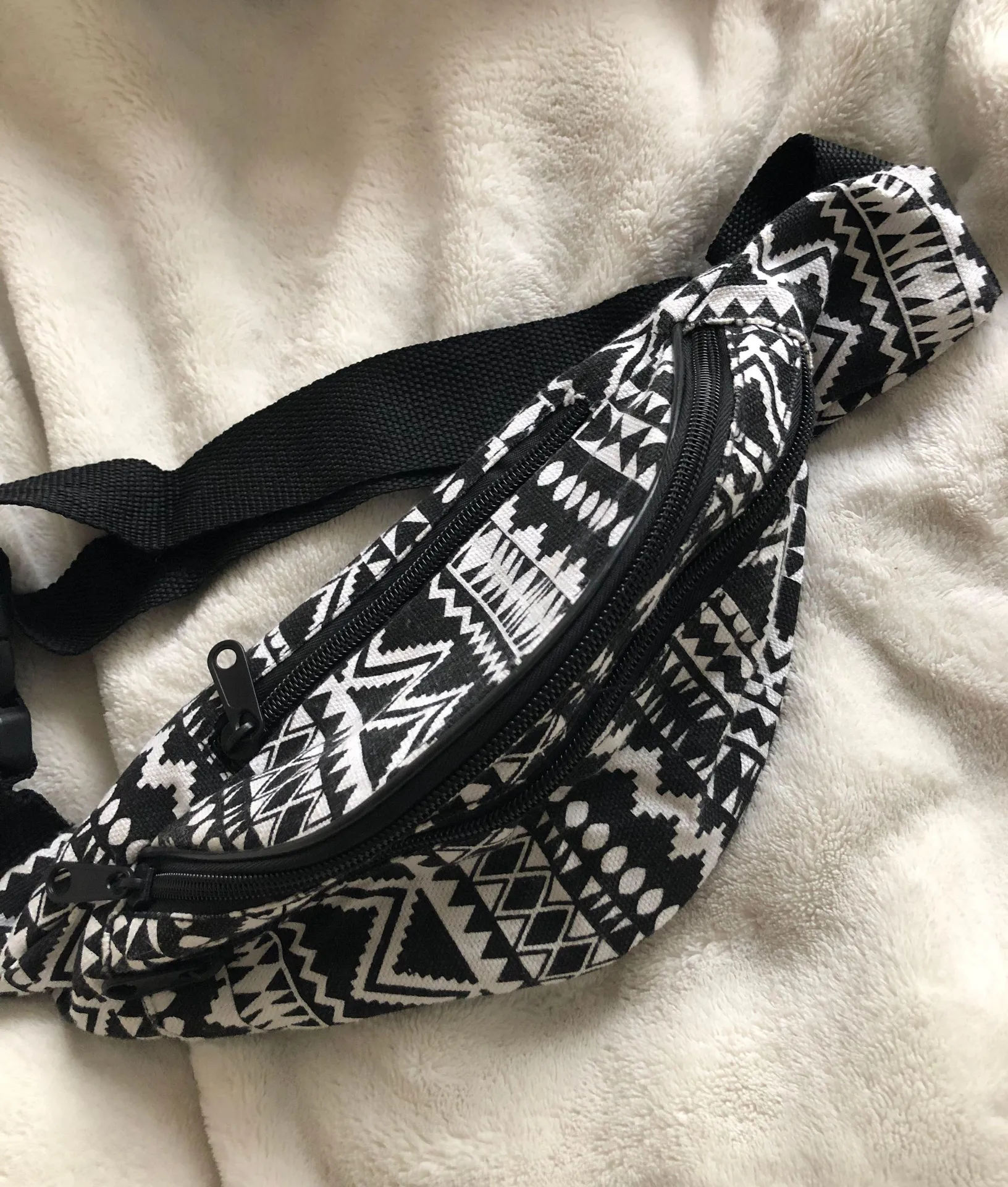 Aztec Print Fanny Pack Black - Image 4